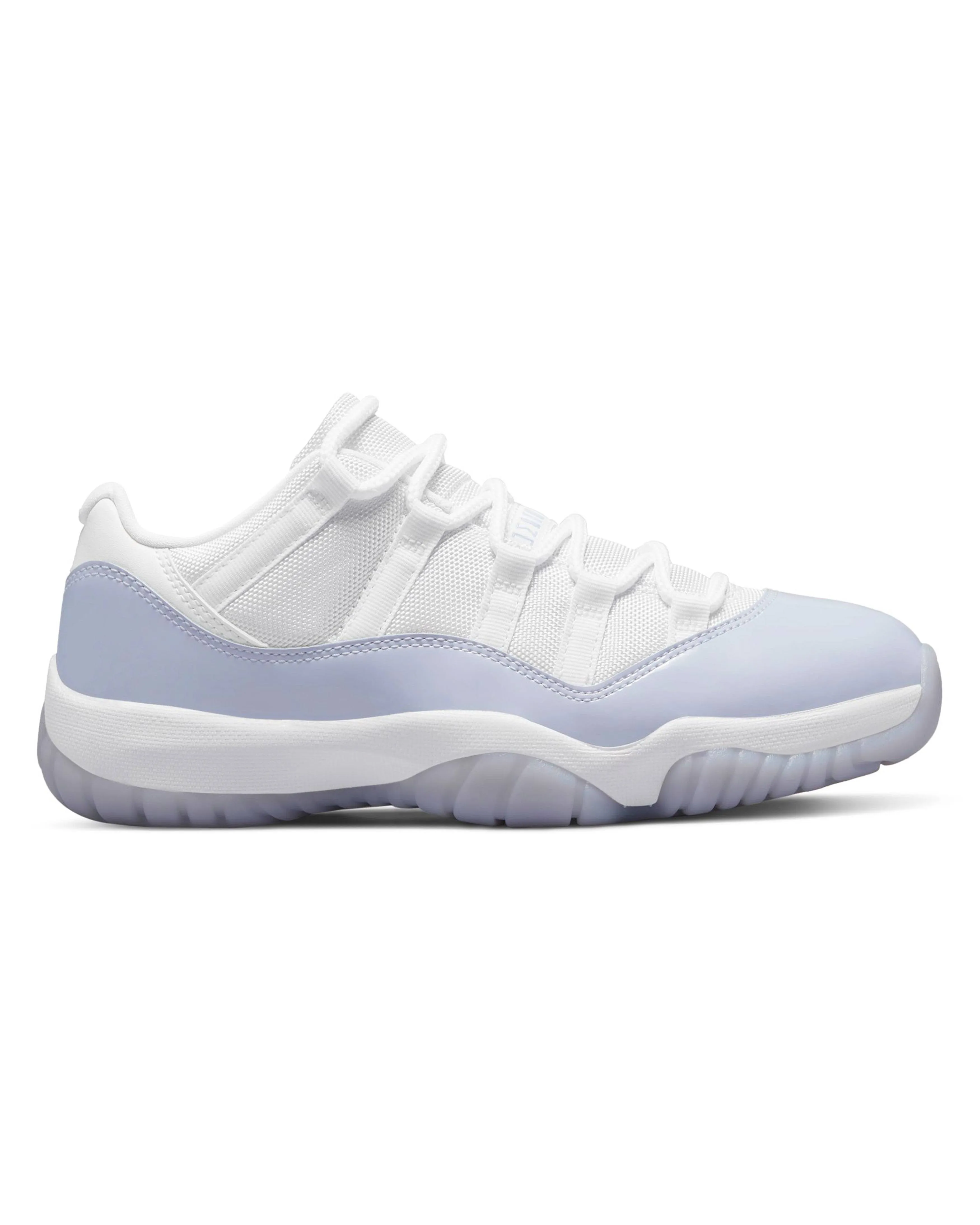 AIR JORDAN 11 LOW WMNS "Pure Violet"