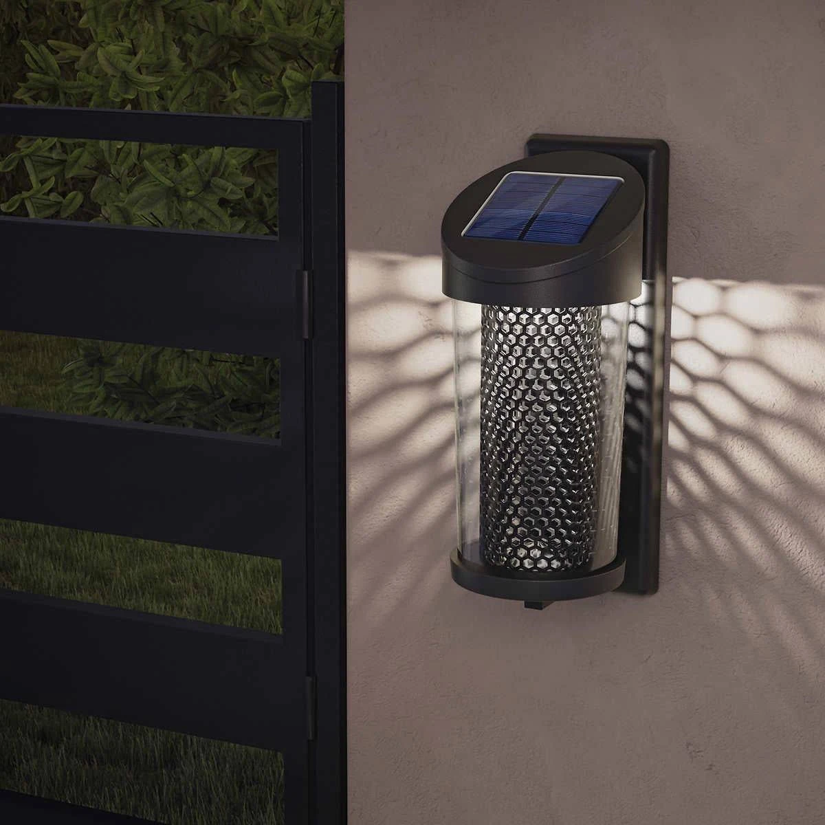 GTX Solar Post Wall LED Accent Light, 4-pack,  Water Resistant 10-Lumen Battery