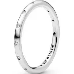 Pandora Simple Sparkling Band Ring