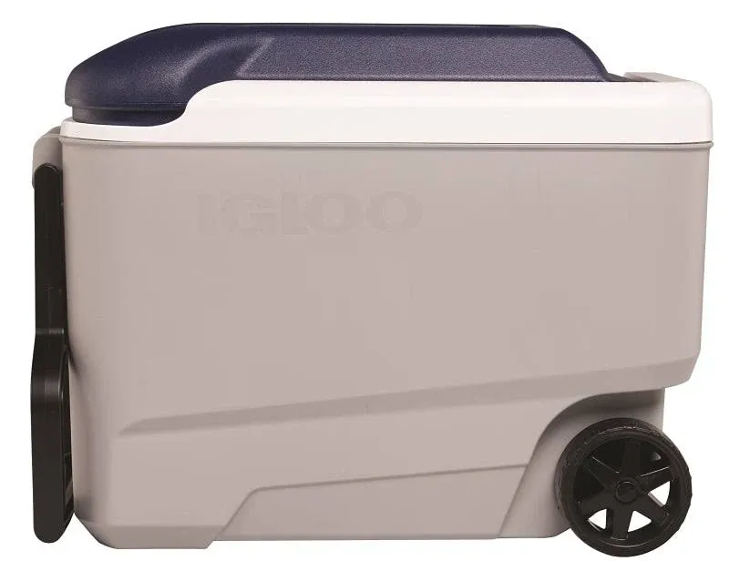 Igloo MaxCold Gray 40 qt Roller Cooler