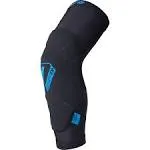 7 iDP Sam Hill Knee Pads - Black