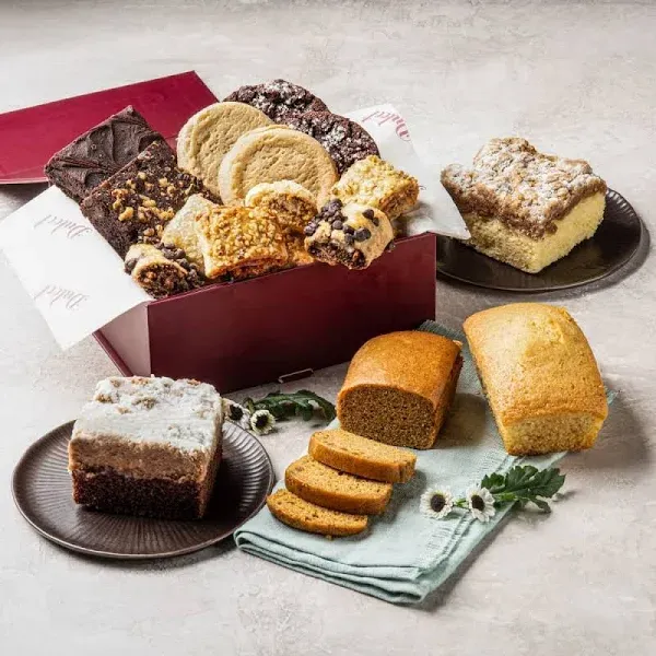 Dulcet Gift Baskets Gourmet Bakery Treats Gift Basket features All-Natural Pumpkin Bread Ideal for Thanksgiving and Halloween Holidays-Gift to Family, Friends, Parents or Corporate Clients.