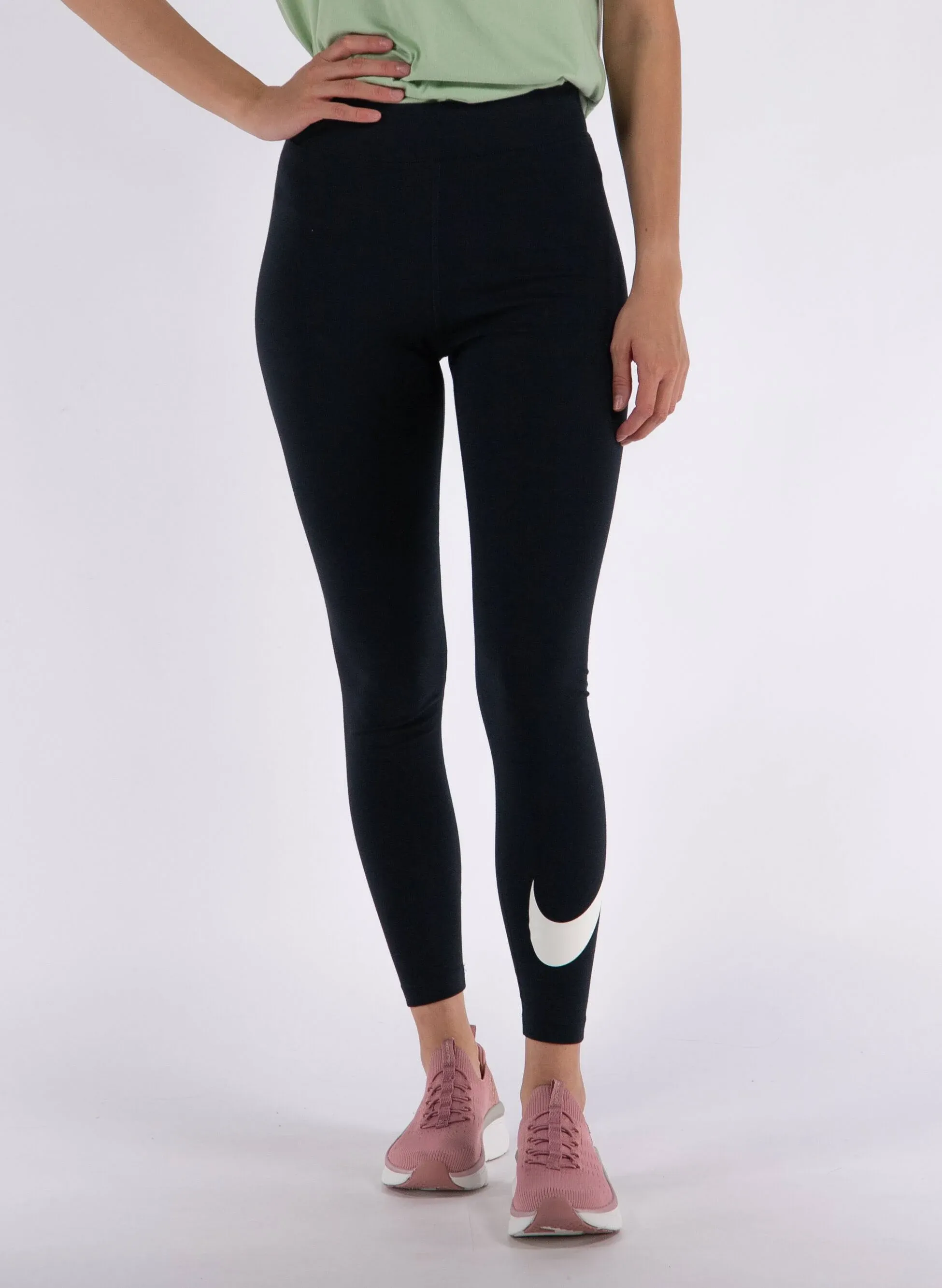 Nike Sportswear Classics  Leggings mit hohem Bund und Grafik für Damen