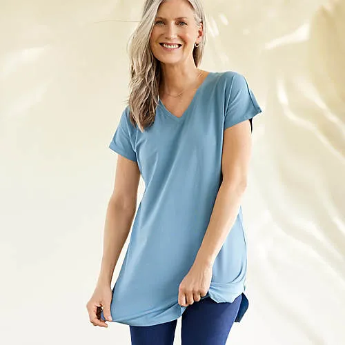 Women's Short Sleeve Jersey Extra Long V neck Tunic
      
          Women's Short Sleeve Jersey Extra Long V neck Tunic