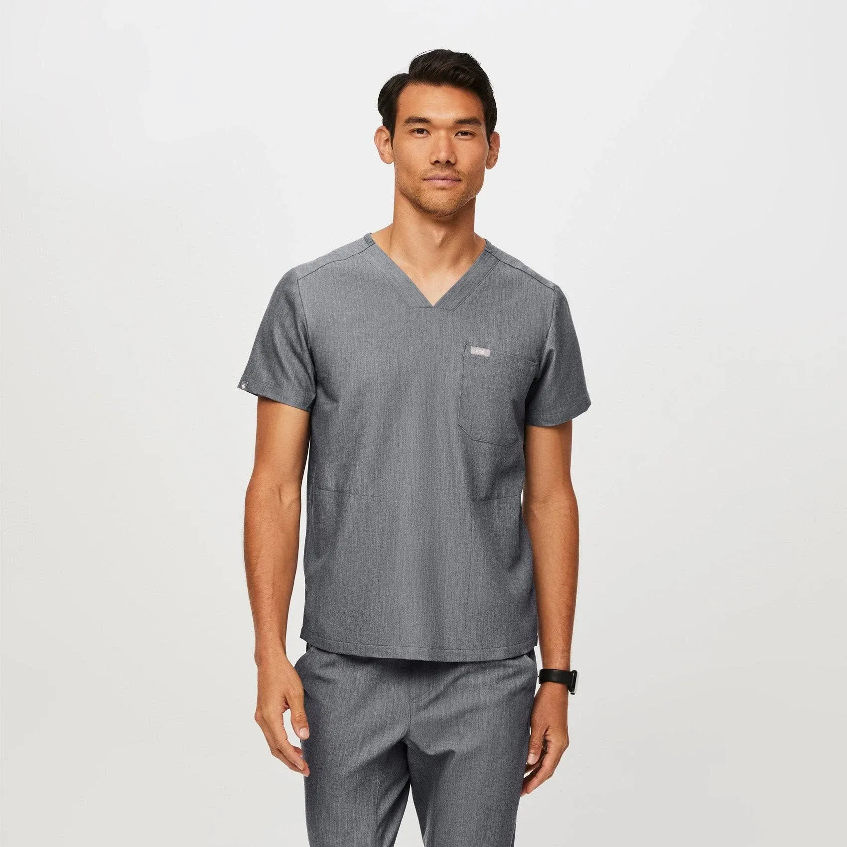 FIGS Men's Chisec Three-Pocket Scrub Top