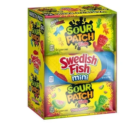 SOUR PATCH KIDS & SWEDISH FISH Soft & Chewy Candy Variety Pack, Halloween Candy, 18 Snack Packs